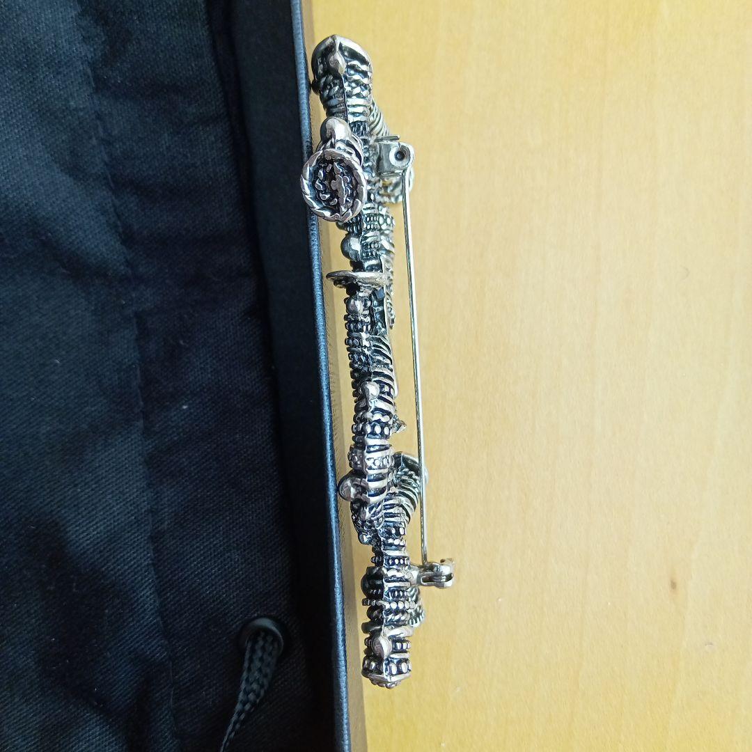 希少】サンローラン ネジ OXIDIZED SILVER ブローチ | Shop at Mercari
