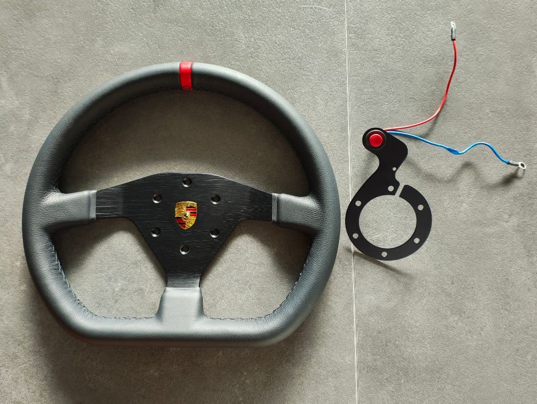 ポルシェクレスト付き ステアリング とスパルコホーンリング ステアリングホイール：R323│SPARCO (スパルコ) 日本正規輸入元