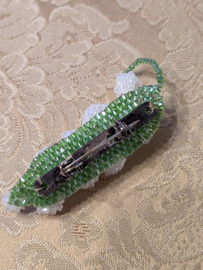 ☆美品☆APROSIO & CO. ビーズ スズラン ブローチ - メルカリ