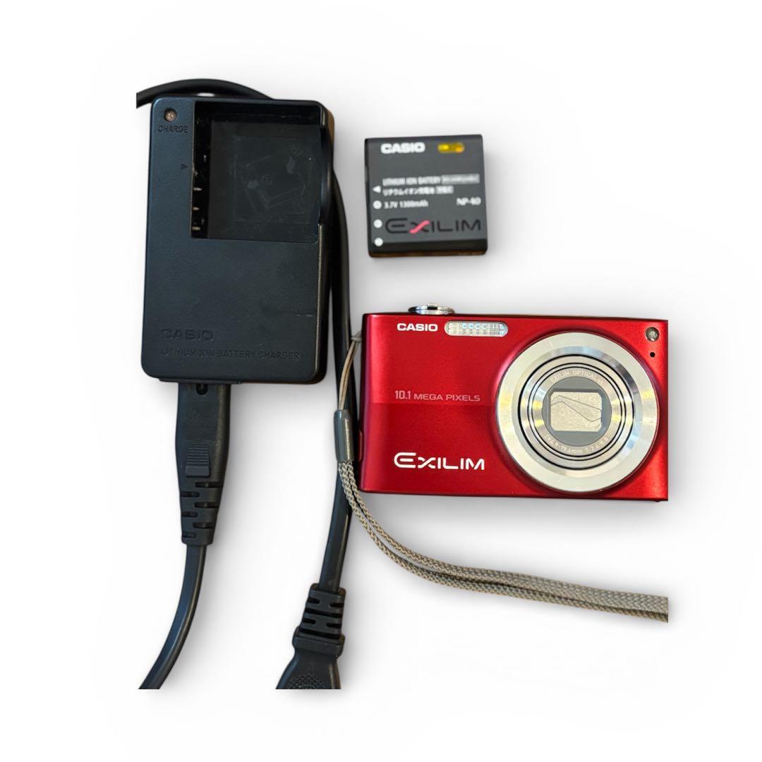 CASIO EXILIM コンパクトデジタルカメラ レッド