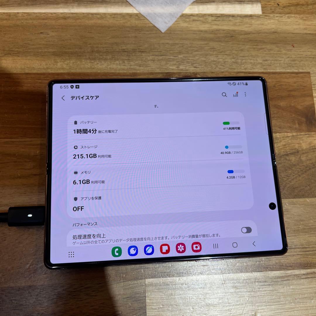 P008 au SIMフリーGalaxy Z Fold2 5G SCG05 - メルカリ