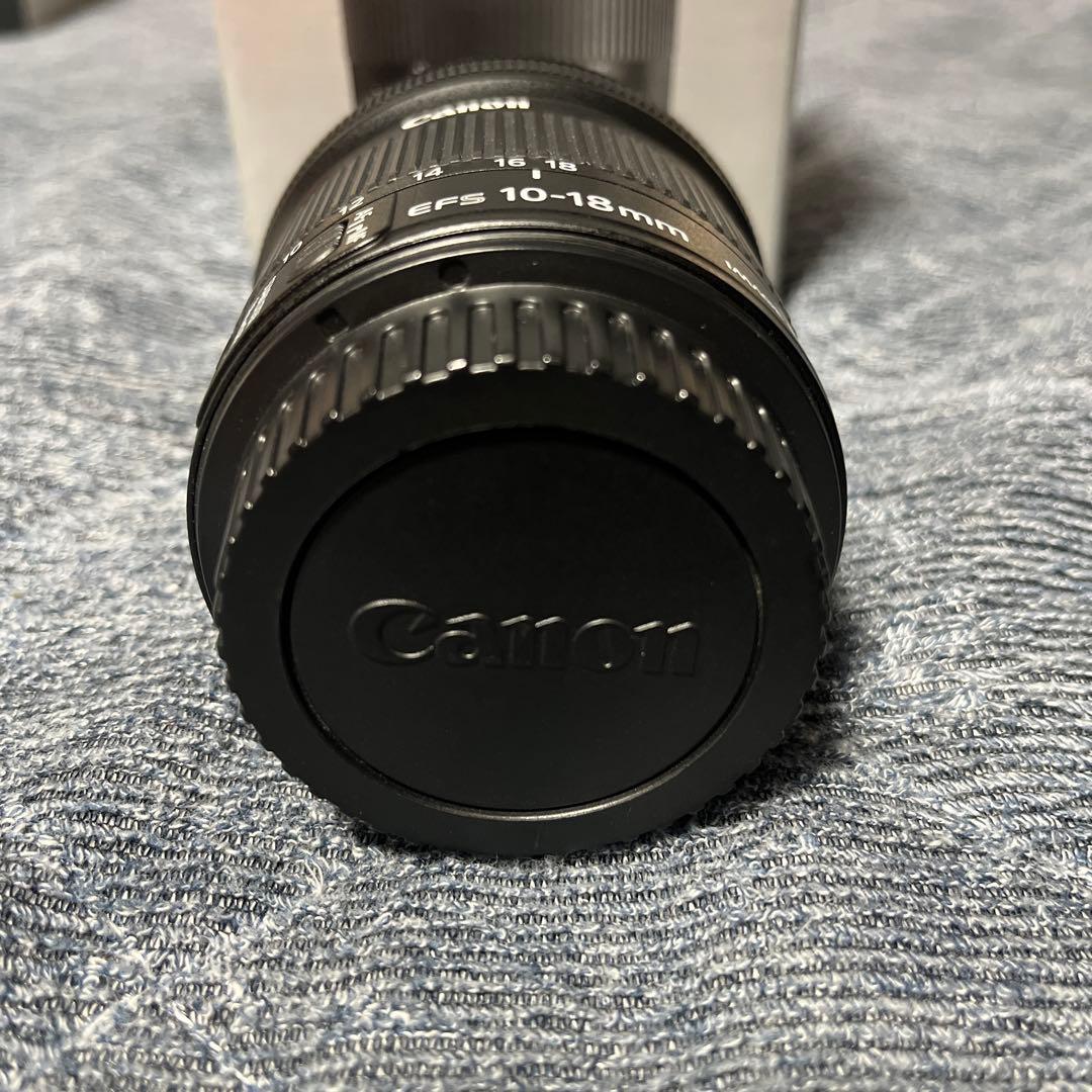 Canon EFS 10-18mm f4.5-5.6 IS STMレンズ