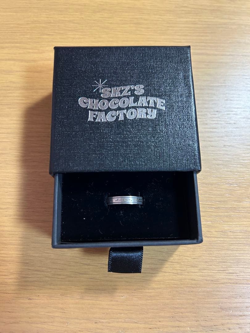 straykids SKZ'S CHOCOLATE FACTORY リング 2026年最新】chocolate factory リングの人気アイテム - メルカリ
