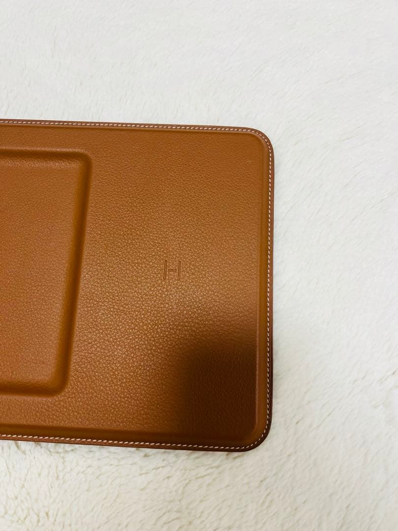 HERMES エルメス　ヴィド・ポッシュ ワイヤレス充電器 《ヴォルトH》