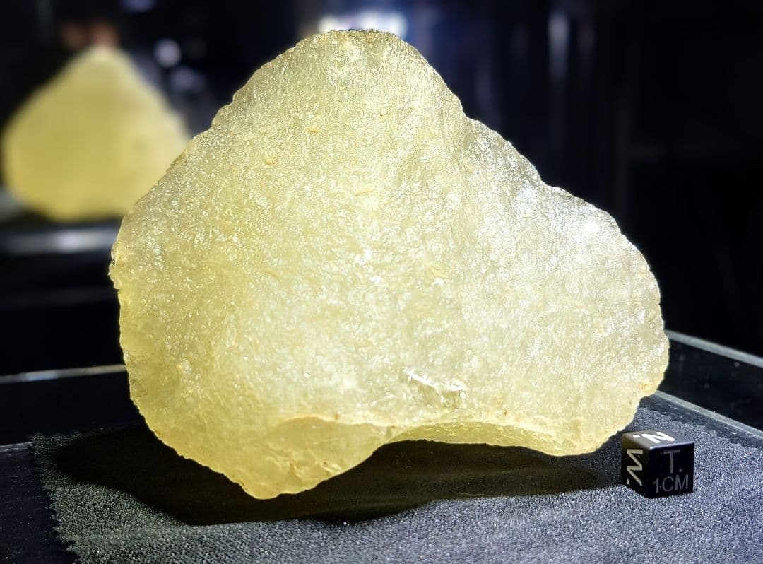 リビアングラス 492g⭐️インパクトガラス メテオライト隕石 鑑別書】メテオライトジャパン リビアングラス 天然ガラス 17.5g H