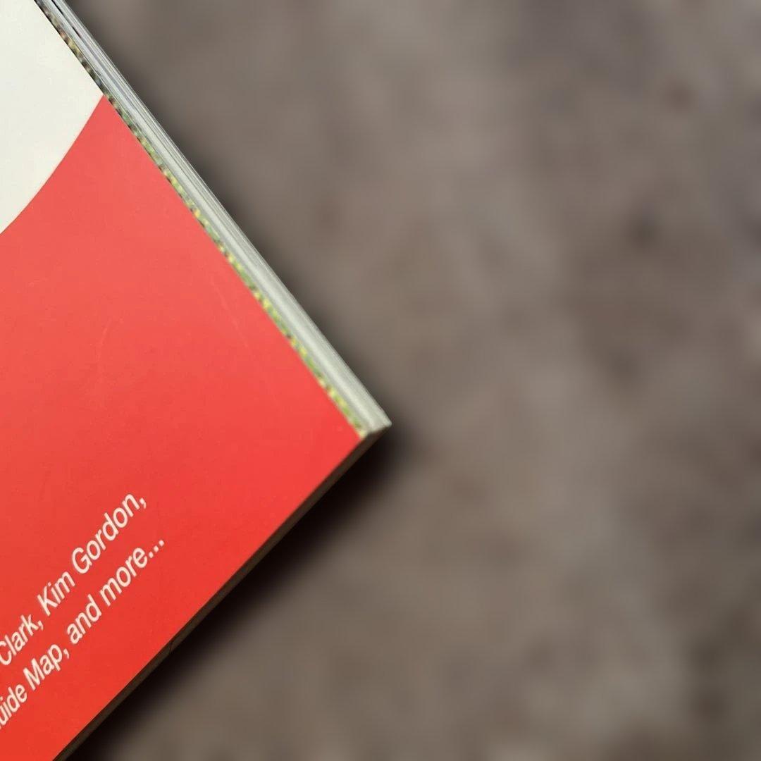 Supreme Book (2005 A/W) ステッカー付ムック本 - メルカリ