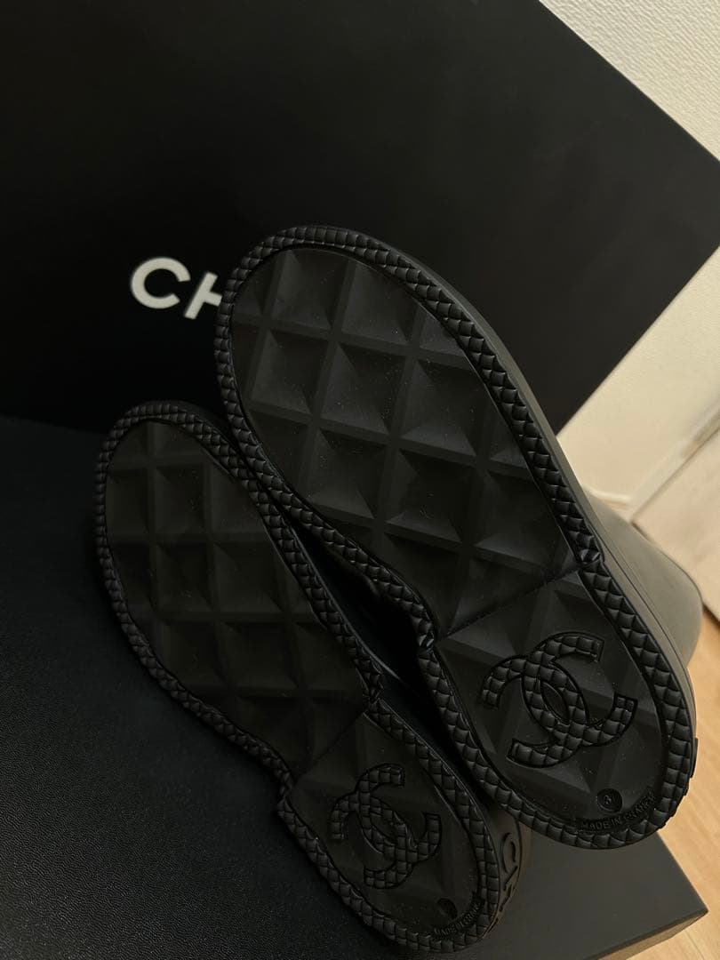 新品 CHANEL レインブーツ 37 ジェニー着用 大人気 - メルカリ