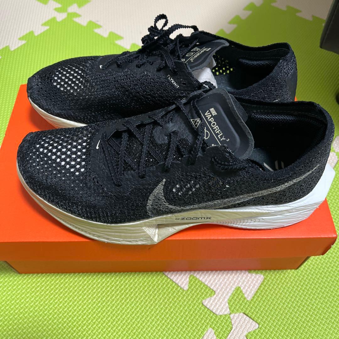 ナイキ ボメロプラス 25.5センチの通販はau PAY マーケット - 輸入雑貨