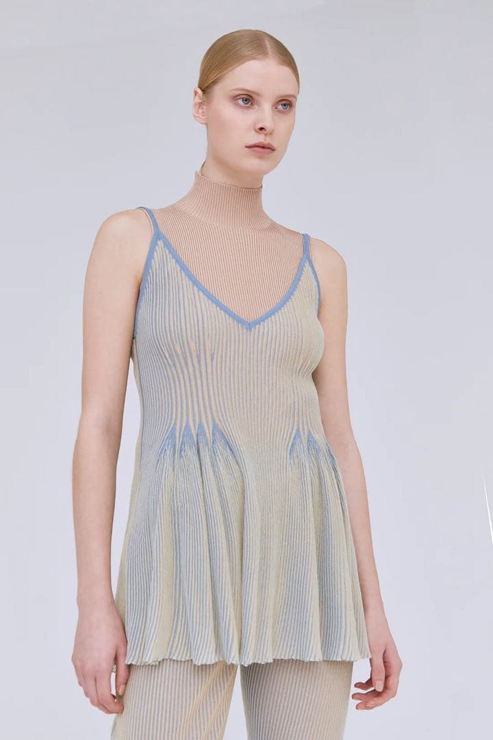 CFCL】HYPHA LUCENT CAMISOLE - メルカリ