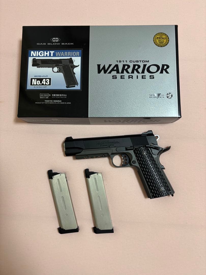 美品　東京マルイ ガスブロ ナイトウォーリア マガジン2本 東京マルイ] ナイトウォーリア ガスブローバック グリップ/マグウェル