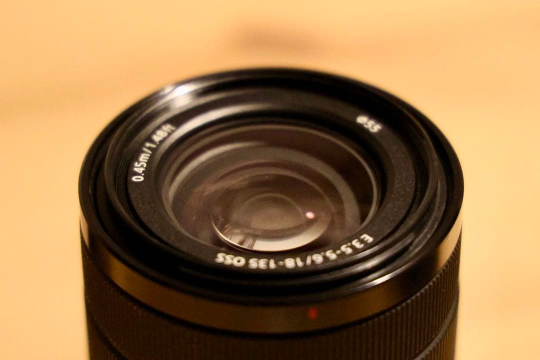 SONY Eマウント 18-135mm F3.5-5.6 OSS ズームレンズ