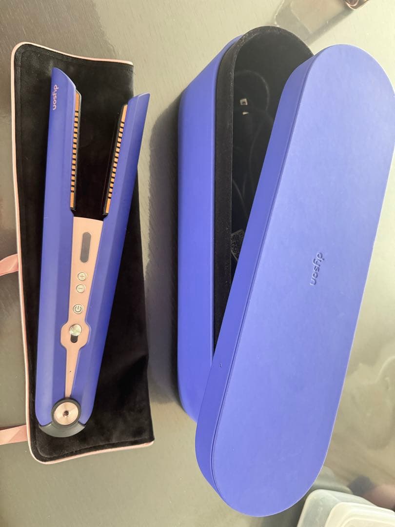 Dyson Corrale ヘアアイロン 青 収納ケース付き Dyson Corrale™ ビンカブルー／ロゼ 収納ボックス付き (HS07 VBR BX)