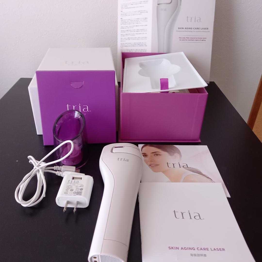 【正規品】tria　トリア　スキンエイジングケアレーザー Amazon.co.jp: トリア・スキン エイジングケアレーザー レーザー美顔器