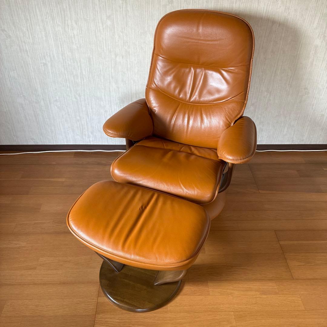 karimoku(カリモク家具) 本革 オットマン ② RT5106 karimoku(カリモク家具) 本革 オットマン ② RT5106 - メルカリ