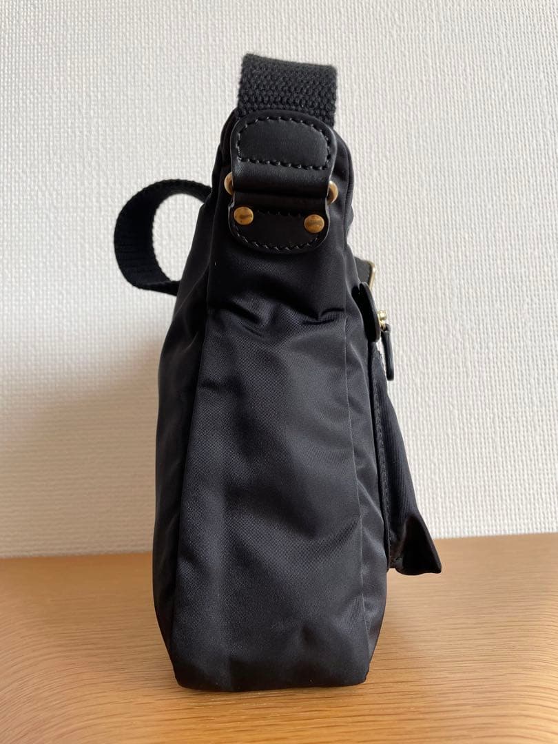 Felisi フェリージ　ショルダーバッグ 04/35/5/DS ブラック