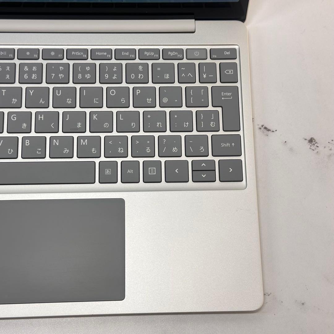 【準新品】Surface Laptop Go2 Corei5/8/256