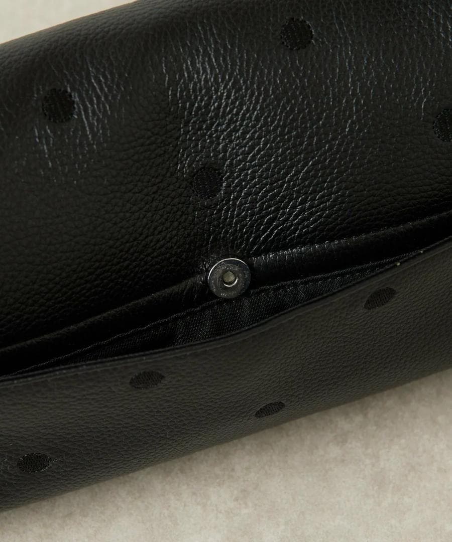 BEARDSLEY 《本革》ドットボディバッグ（ブラック）