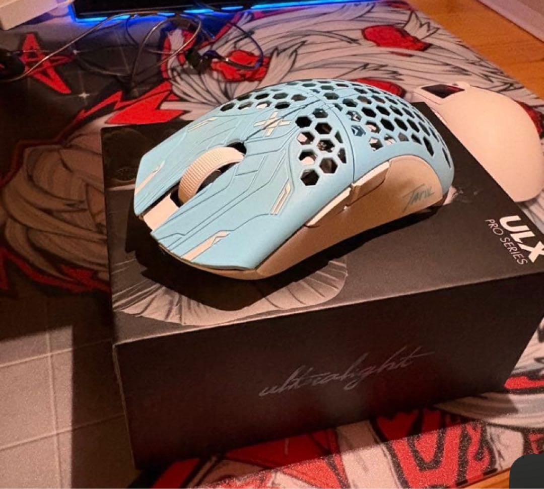 Finalmouse ultralight x tarik lion