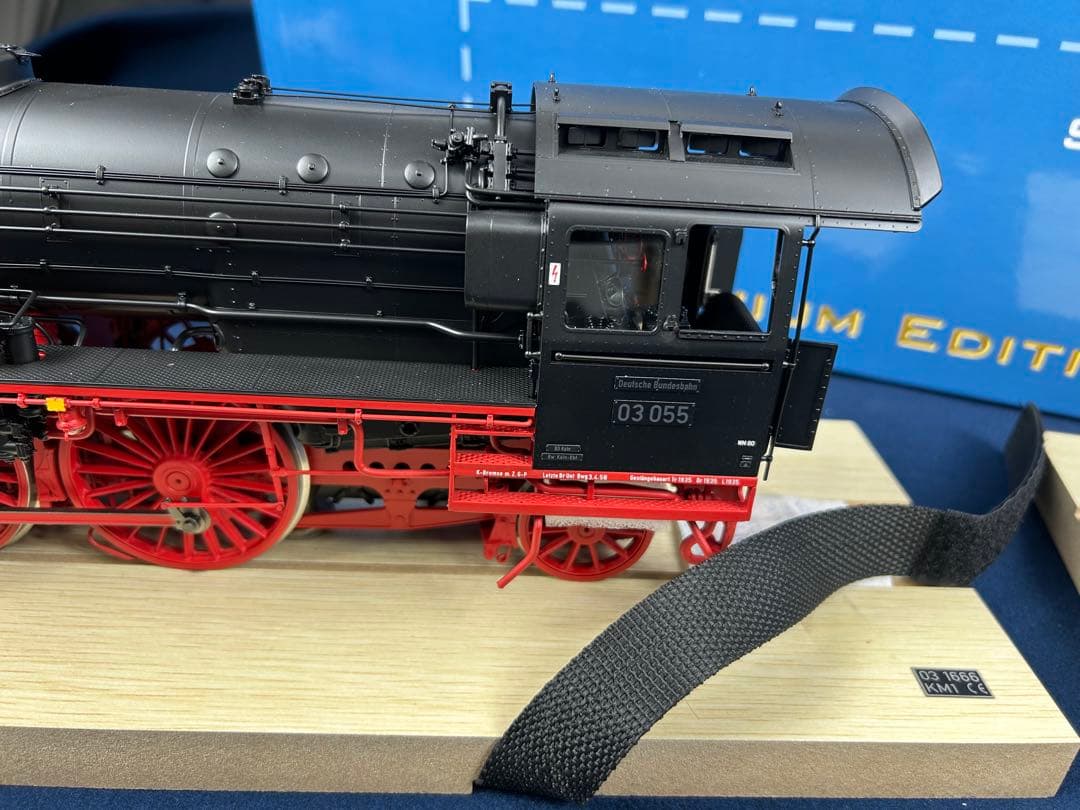 ドイツ 蒸気機関車 KM1 Modellbau BAUREIHE 03 - メルカリ