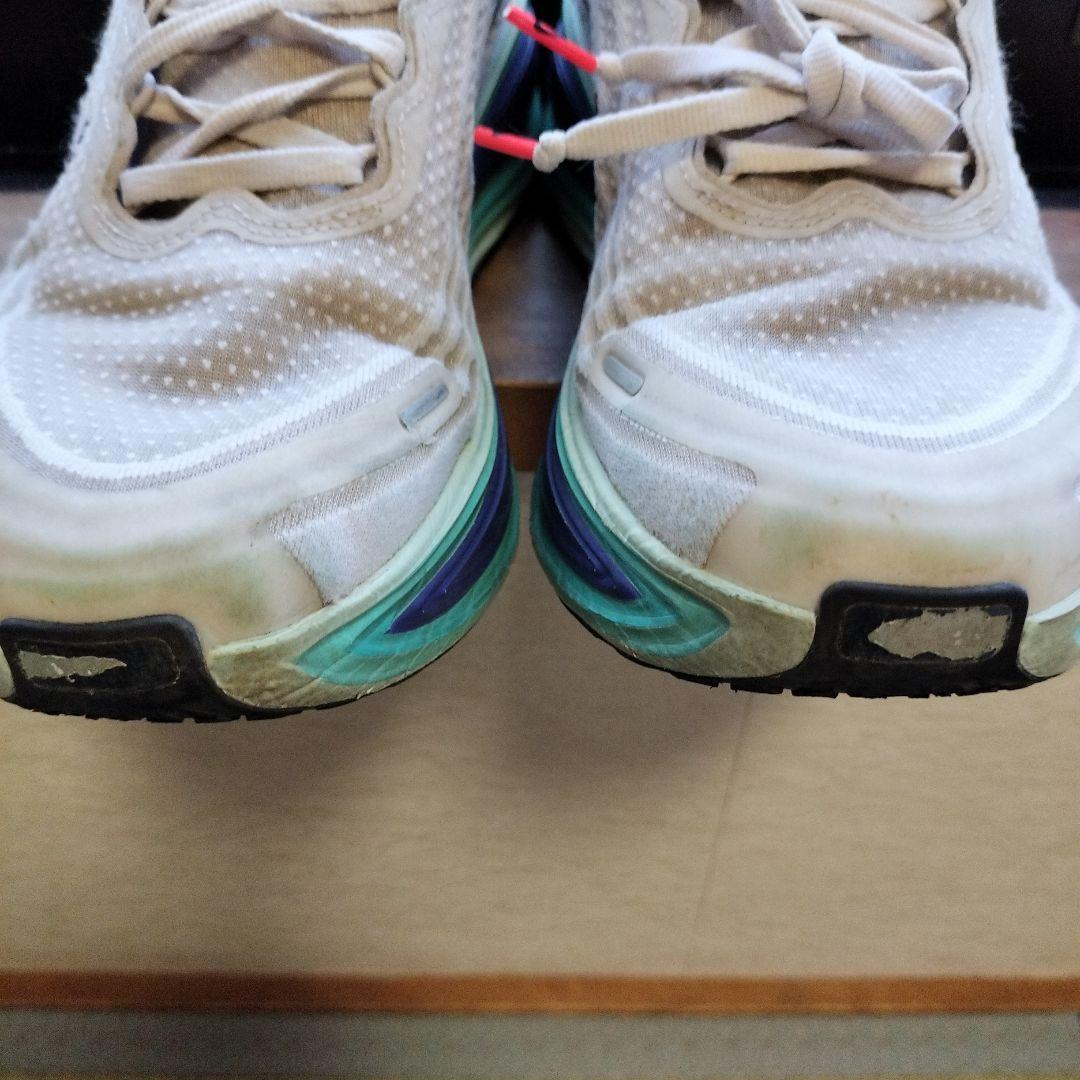 Nike ボメロプラス　26.5cm