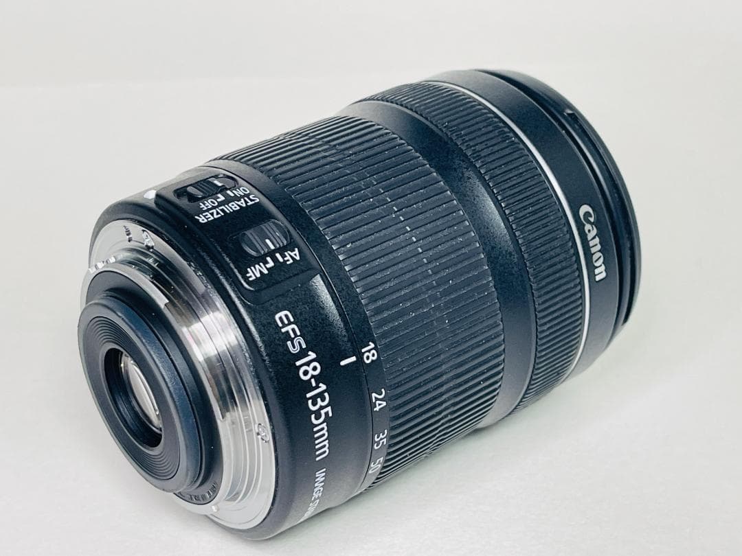 Canon キヤノン EF-S 18-135mm F3.5-5.6 IS STM