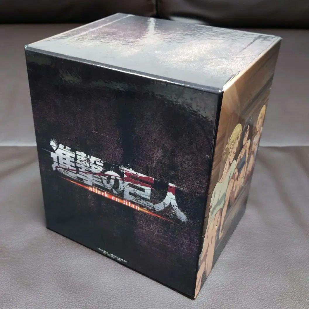 全巻収納BOX付き】進撃の巨人 season1 Blu-ray 初回限定版 - メルカリ