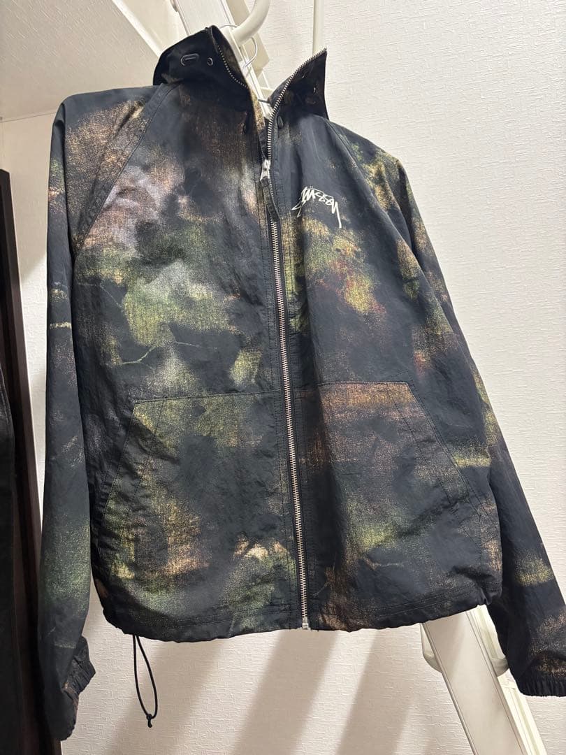 Stüssy カモフラージュ ナイロンジャケット Stüssy カモフラージュ ナイロンジャケット - メルカリ