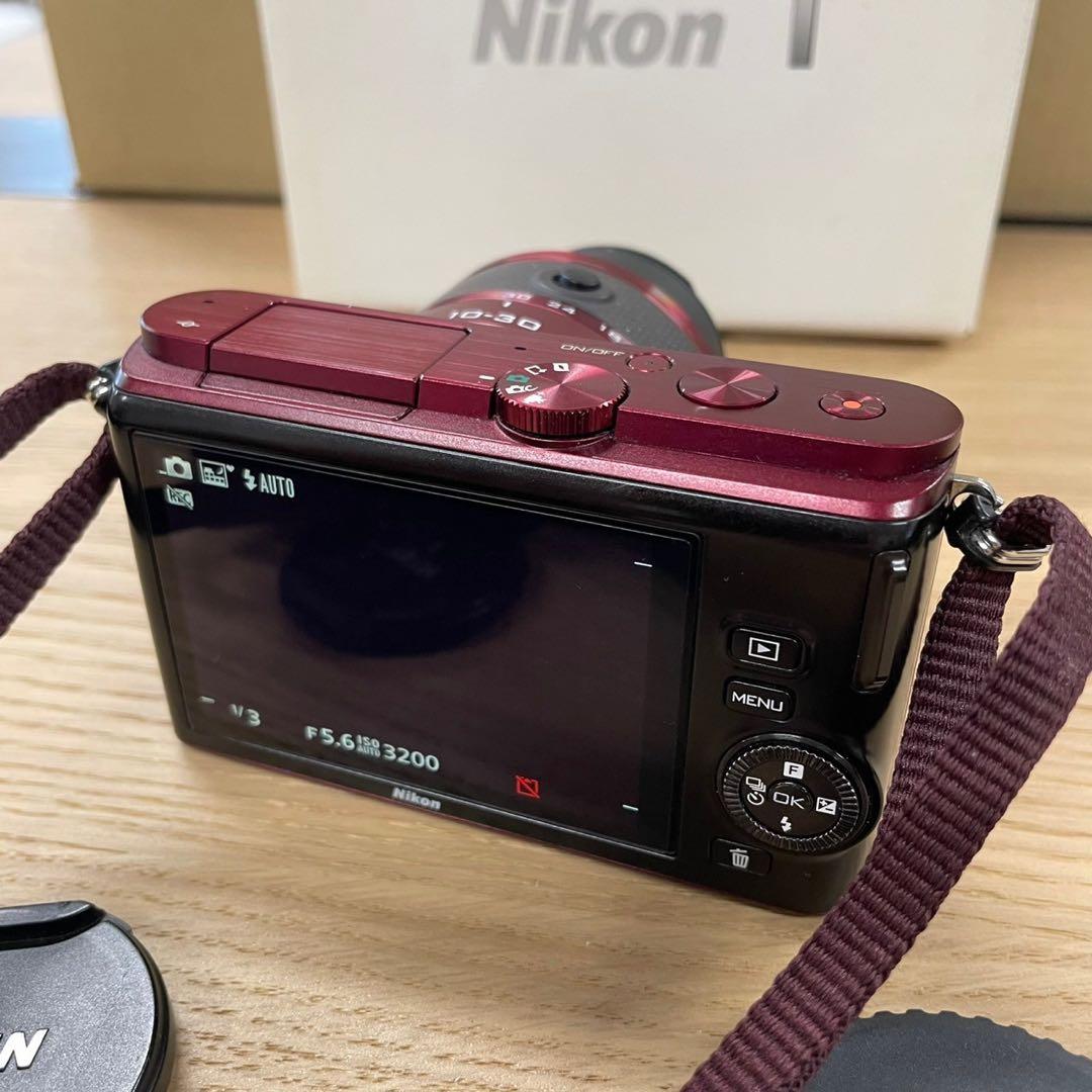 Nikon(ニコン) Nikon 1 J3 10-30mm レンズキット レッド