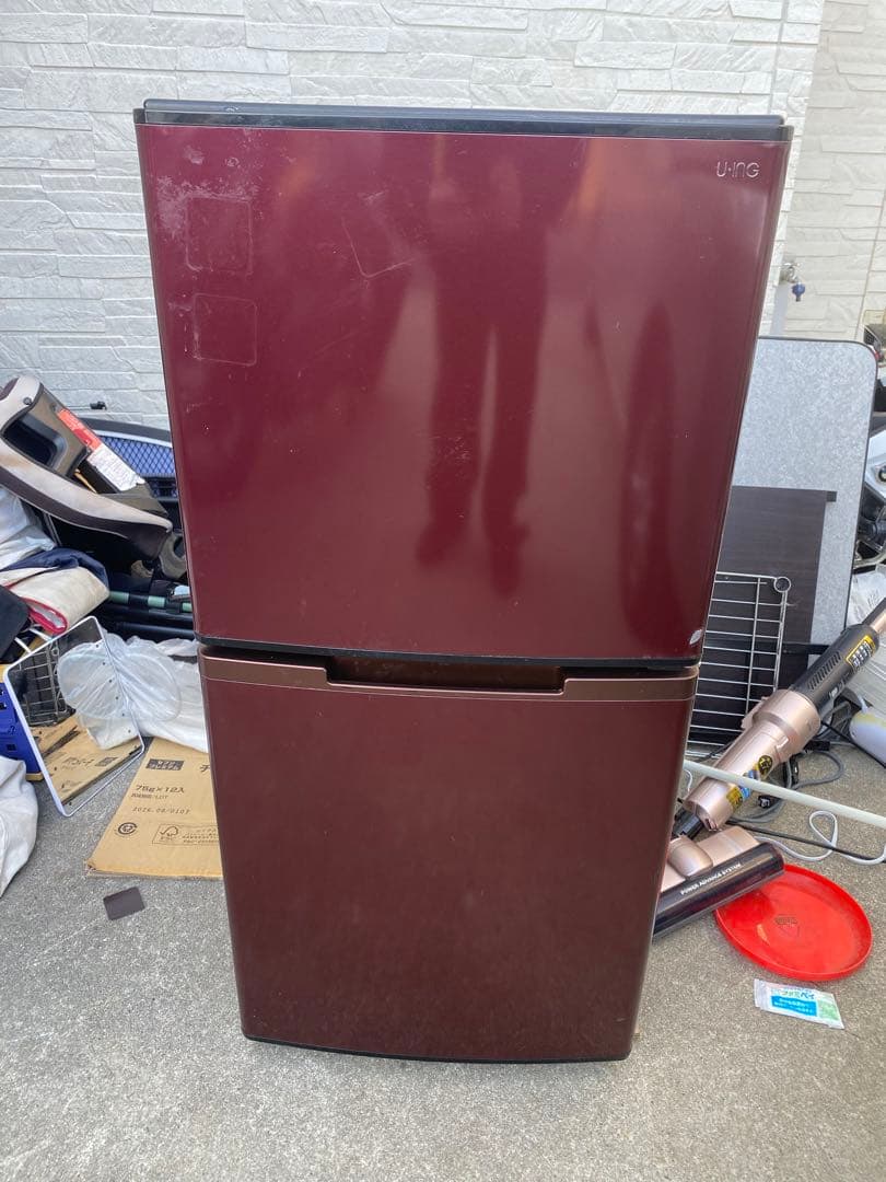 2017年冷蔵庫123L 二人暮らしに最適、奥まで取り出しやすい大容量の冷凍室、自動霜取り