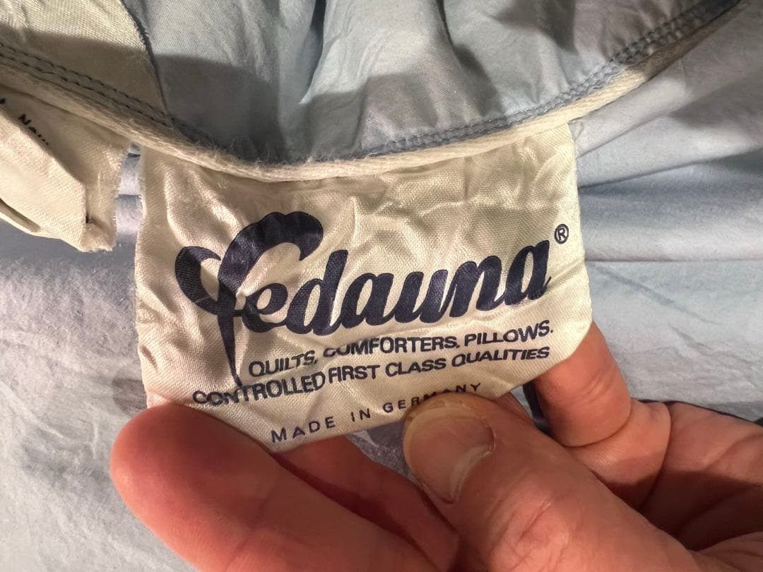 ポーランドグースダウン90% ドイツ製「セダウナ」　シングル 1.1k 軽量