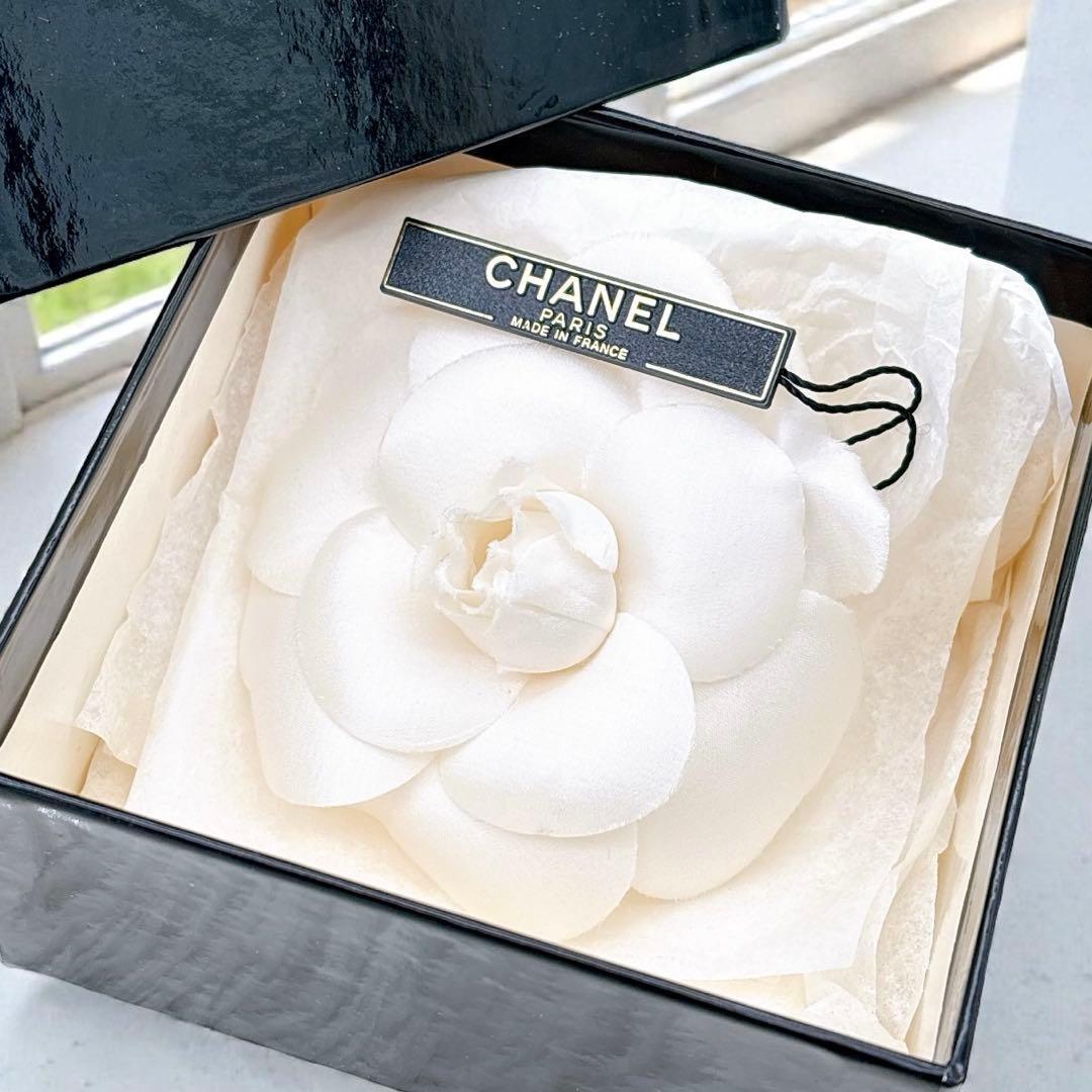 CHANELシャネル /カメリア/コサージュ/ブローチ/フラワー/花 人気】 CHANEL シャネル カメリア フラワー コサージュ ブローチ