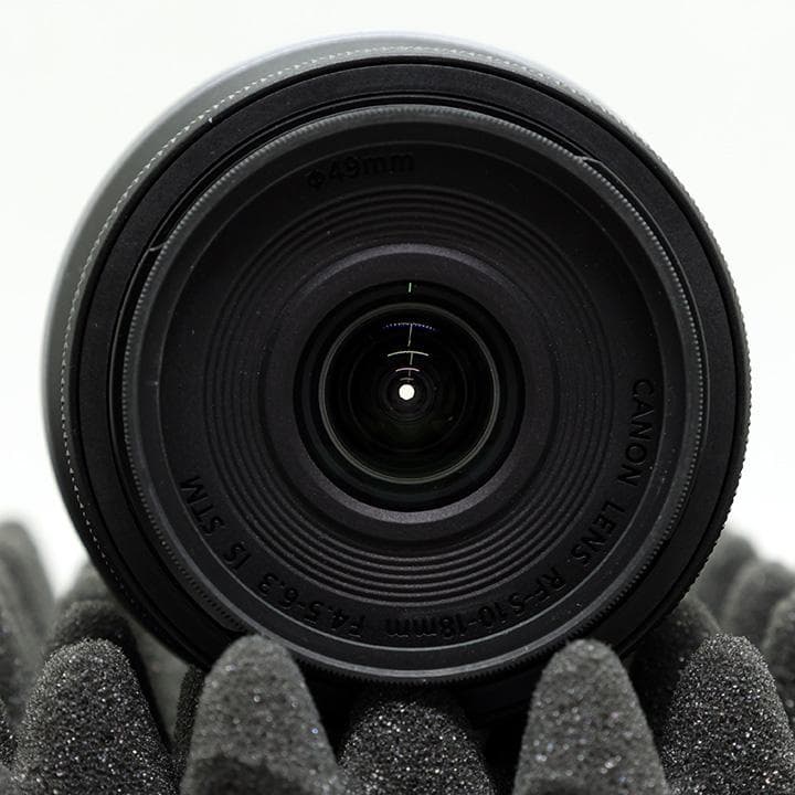 ほぼ未使用　Canon RF-S 10-18mm F4.5-6.3 IS STM