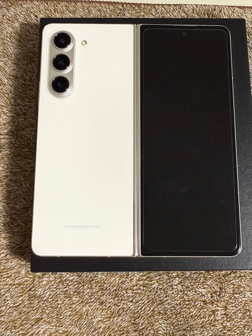 は*う様 [300円企画!][限定色]Galaxy Z Fold 5 256GB - メルカリ