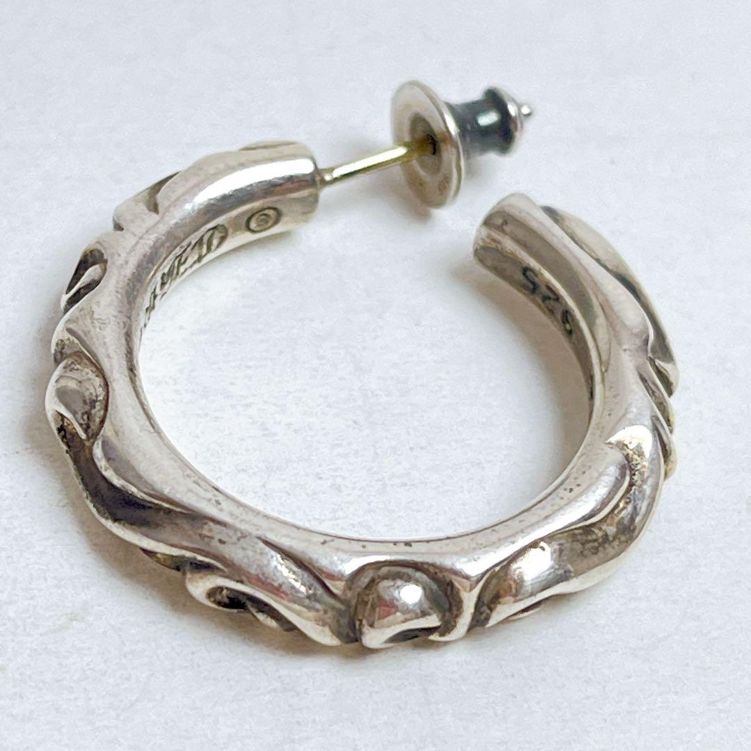 クロムハーツ　スクロール　ワイド　フープ　ピアス　1994 925 クロムハーツ スクロール ワイド フープ ピアス 1994 925 - メルカリ