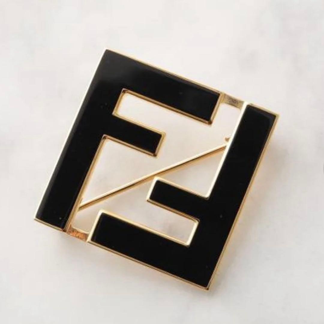 新品未使用 FENDI F ブローチ FENDI - 【正規品美品】 フェンディ フォーエバー ブローチ ブラック