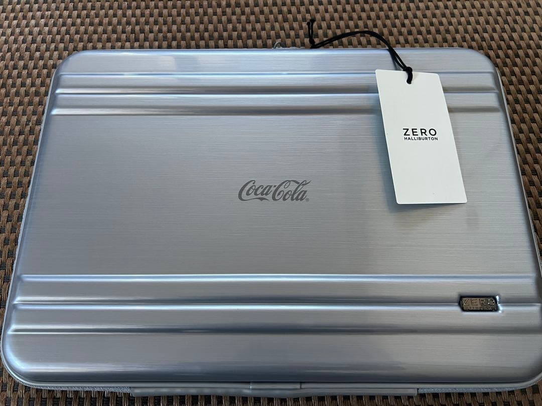 【非売品】ゼロハリバートンxコカ・コーラPCケース Accessories | ZH-Compact Cube | Amenity Case 81492 – ZERO HALLIBURTON