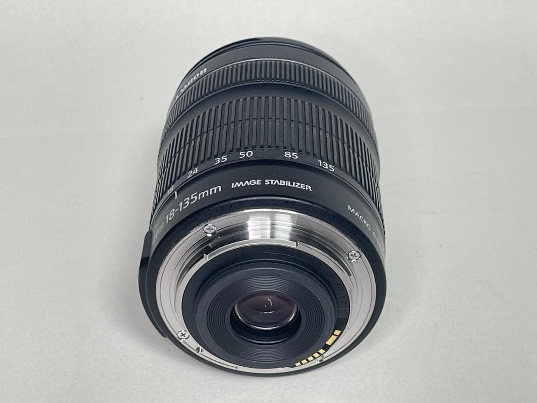 美品 Canon EF-S 18-135mm f3.5-5.6 IS STM