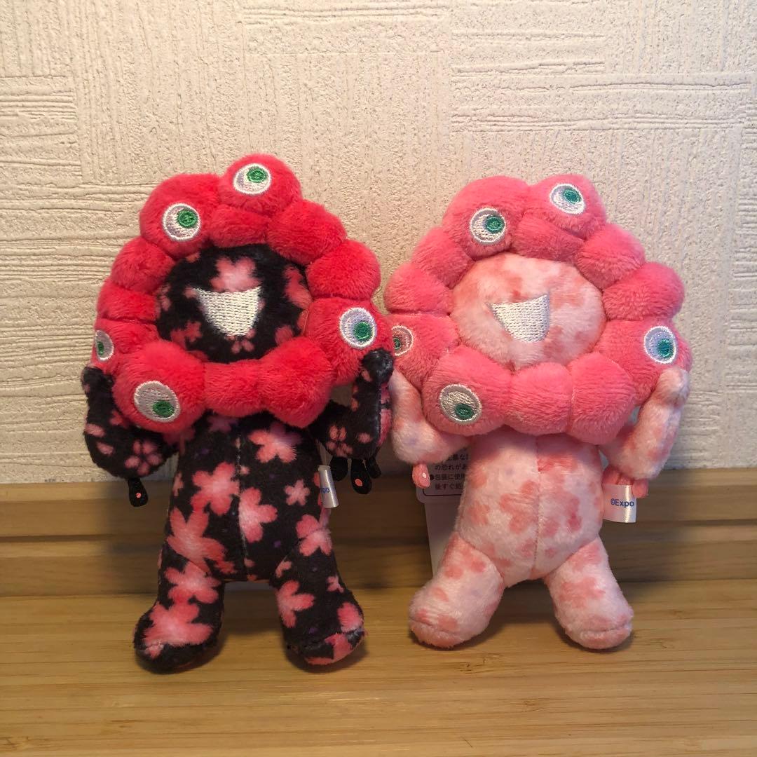 新品未使用】ミャクミャク ぬいぐるみ 桜 ピンク 黒 - メルカリ