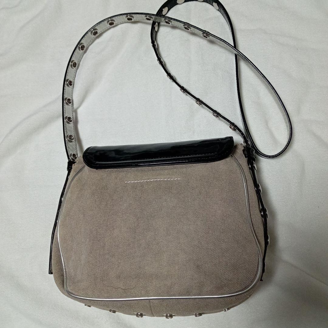 MM6 メゾンマルジェラ ショルダーバッグ エナメル キャンバス スタッズ