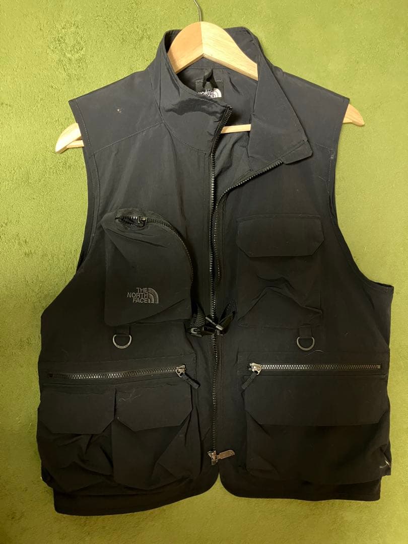 THE NORTH FACE フィールドユーティリティベスト ザ・ノース・フェイス フィールドユーティリティベスト | ライトアップ