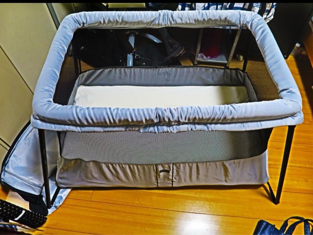 ベビービョルン　ベビーベッド　グレー ベビービョルン ベビーベッド グレー ベビービョルン クレードル