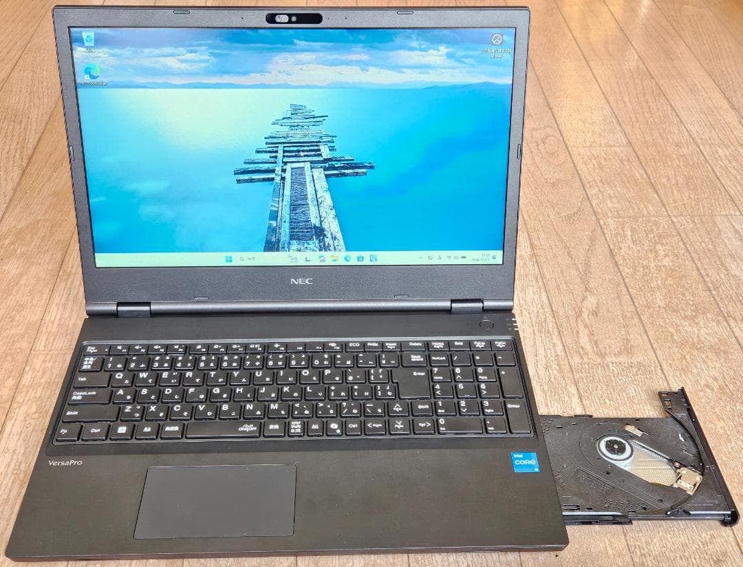 第13世代 Core i3 1315U 15.6インチ SSD256GB DVD Amazon.com: HP 2025 New Touchscreen Laptop Computer, Intel 13th