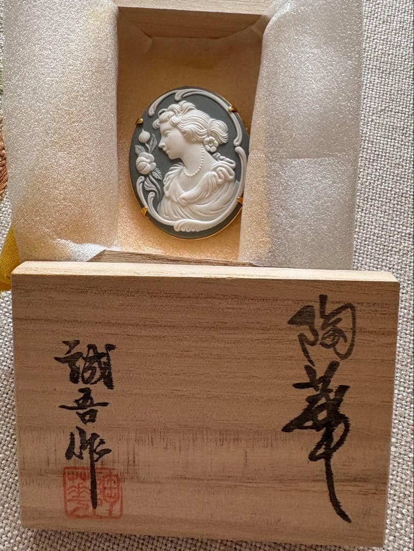 陶華 カメオ ブローチ、ペンダントトップ - メルカリ