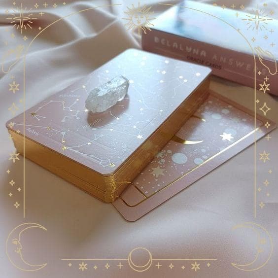 正規品オラクルカード】金箔押しが美しくエレガント✨愛と人間関係に特