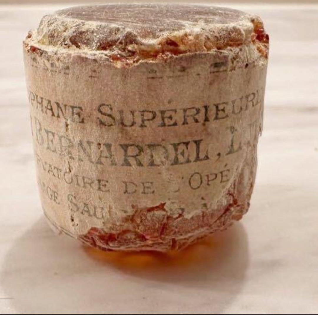 缶ベル】幻の松脂 Gustave Bernardel 真鍮缶 - メルカリ