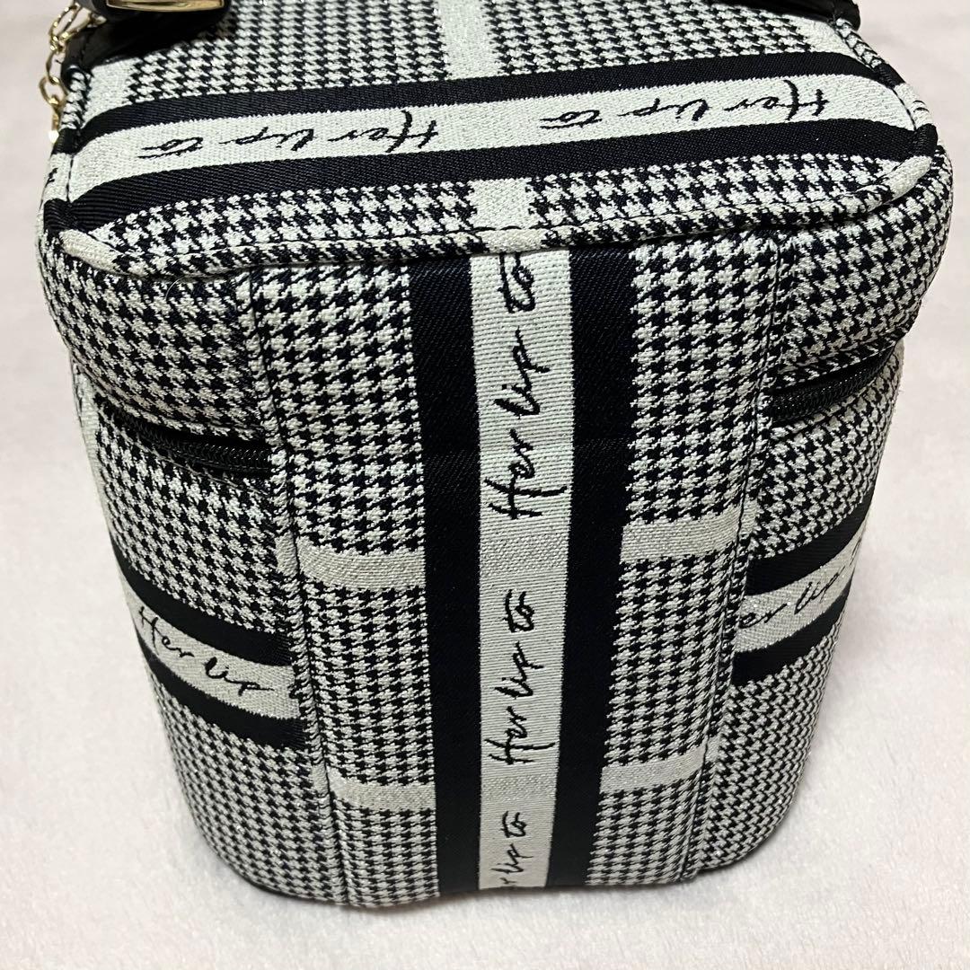 Herlipto Jacquard Vanity Bag シルバー ハリプ - メルカリ