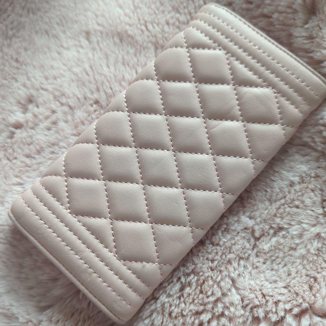 CHaNEL ノベルティ ピンク キルティング長財布 - メルカリ