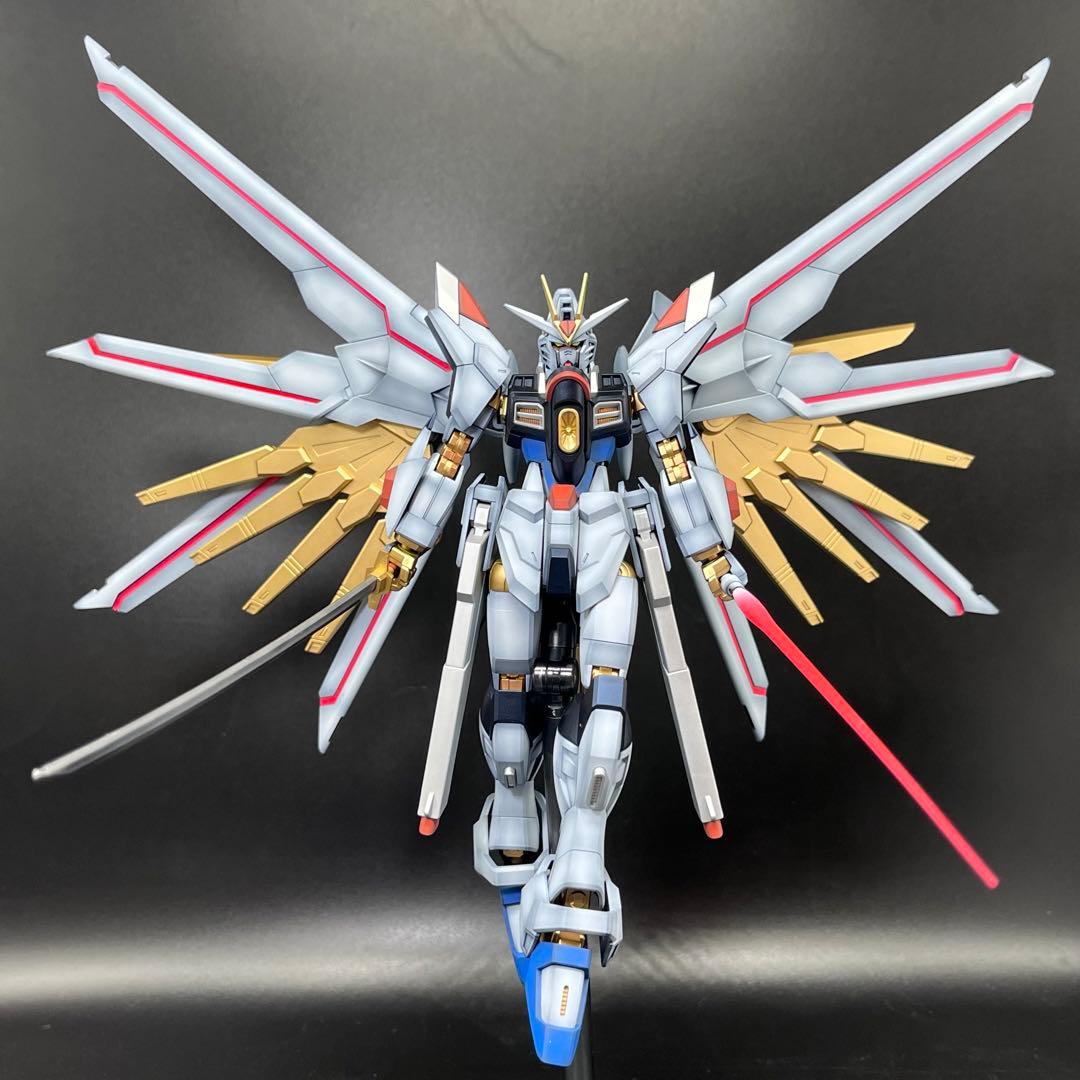 HGCE ガンプラ マイティーストライクフリーダムガンダム 全塗装完成品