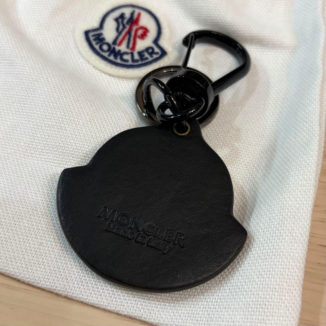 定価46200円 MONCLER LOGO KEY RING ブラック - メルカリ