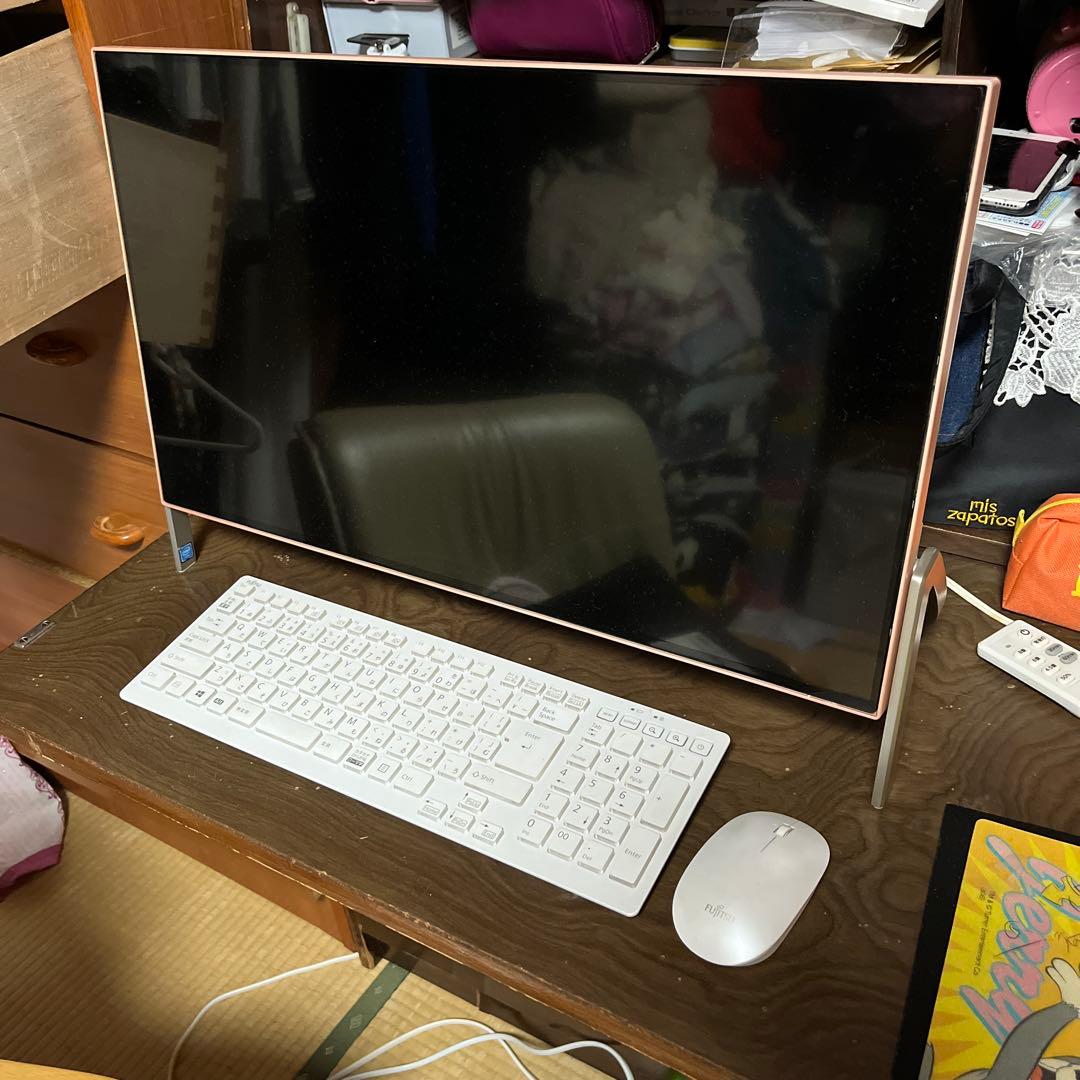 富士通 FMUF52B3PG/中古PC/Windows10 - メルカリ